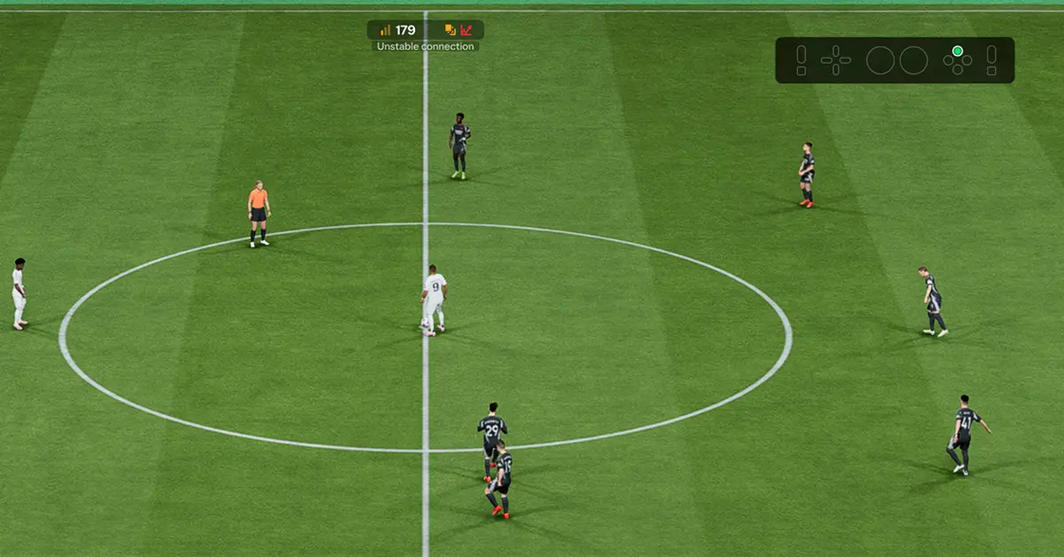 Spieler von Real Madrid und Manchester City beim Einlaufen in EA Sports FC 26 unter Flutlicht