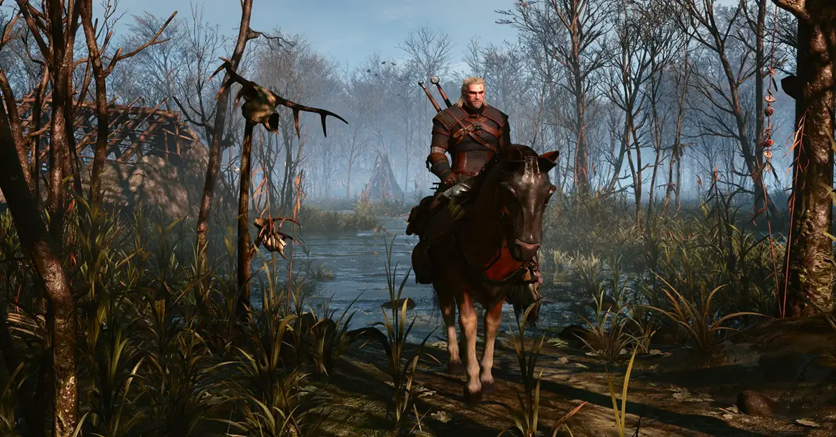 Geralt von Riva reitet auf Plötze durch das sumpfige Terrain von Velen in The Witcher 3: Wild Hunt