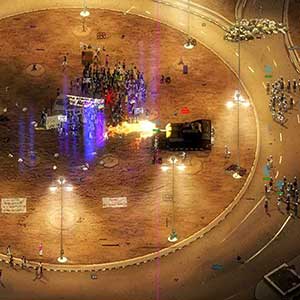 Massen manifestiert sich